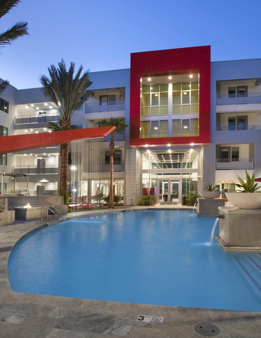 Muse Phoenix apartments pool and spa